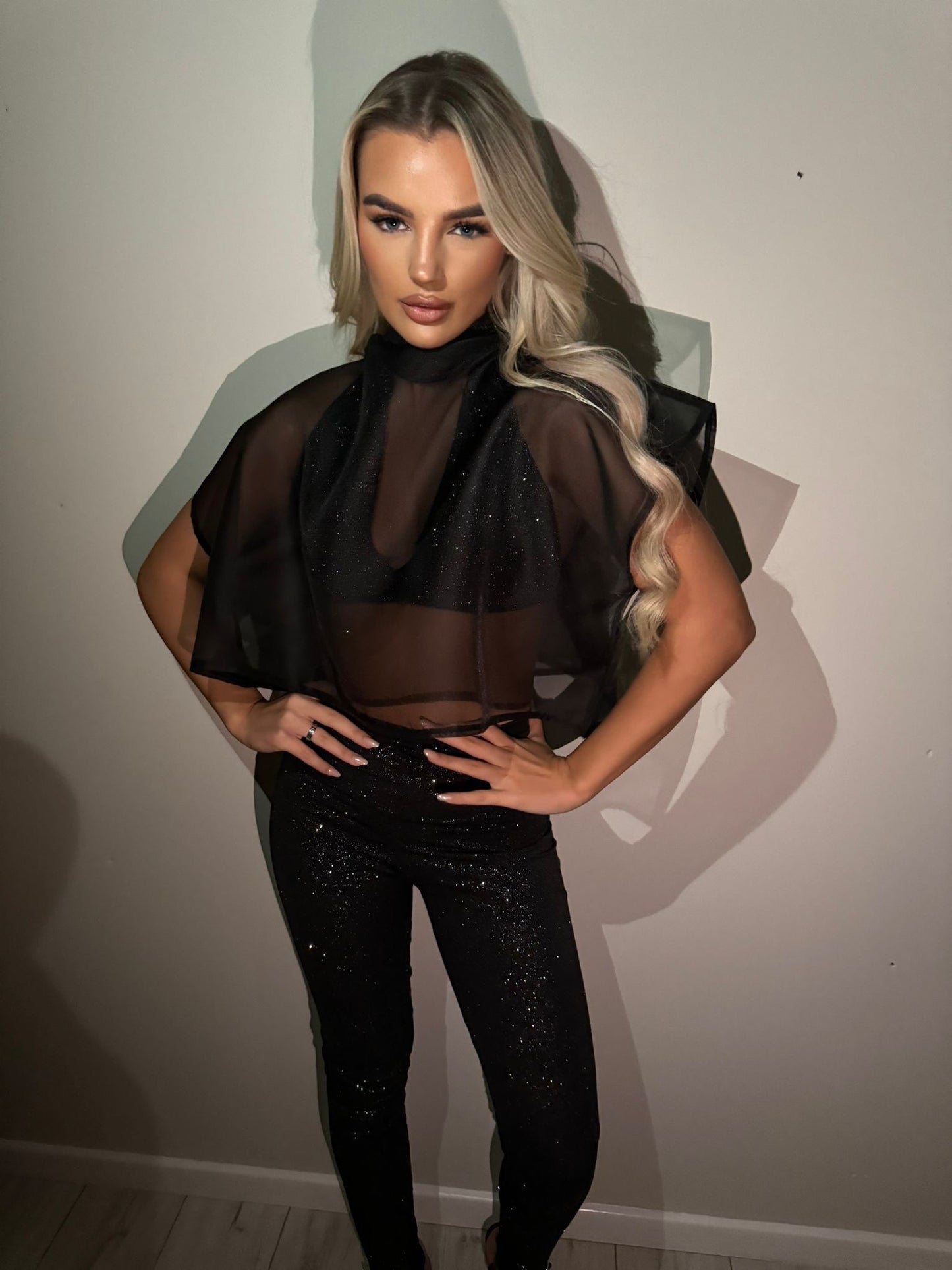 Lyra black glitter crop